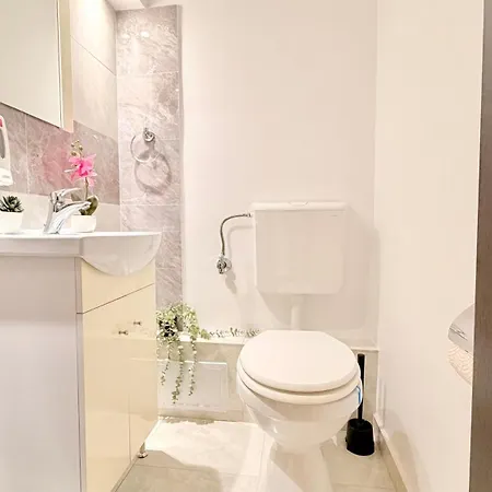 Elegant 2br - Walk To Old Town & Parliament Βουκουρέστι