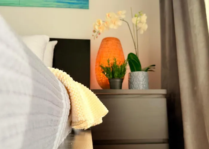 Apartment Elegant 2br - Walk To Old Town & Parliament Bucharest