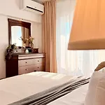 Elegant 2br - Walk To Old Town & Parliament Bukarest